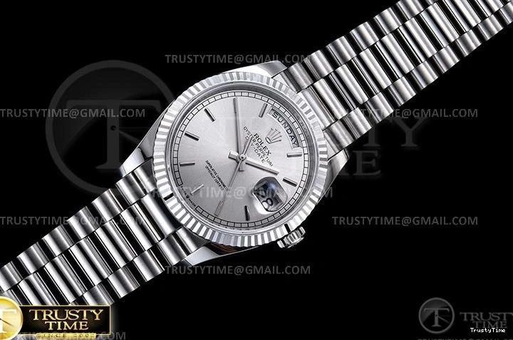 0130 RDD0224E – DayDate 36mm MoistureWicking 706